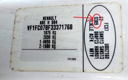 Como encontrar o código da tinta do seu Renault